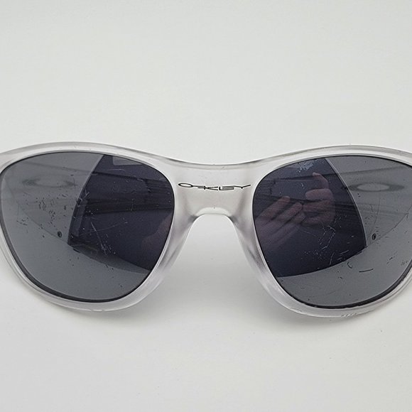 *SOLD* Oakley 03-102 New Frogskins Matte Clear Frame Black Iridium Lens Sunglass - Picture 10 of 12